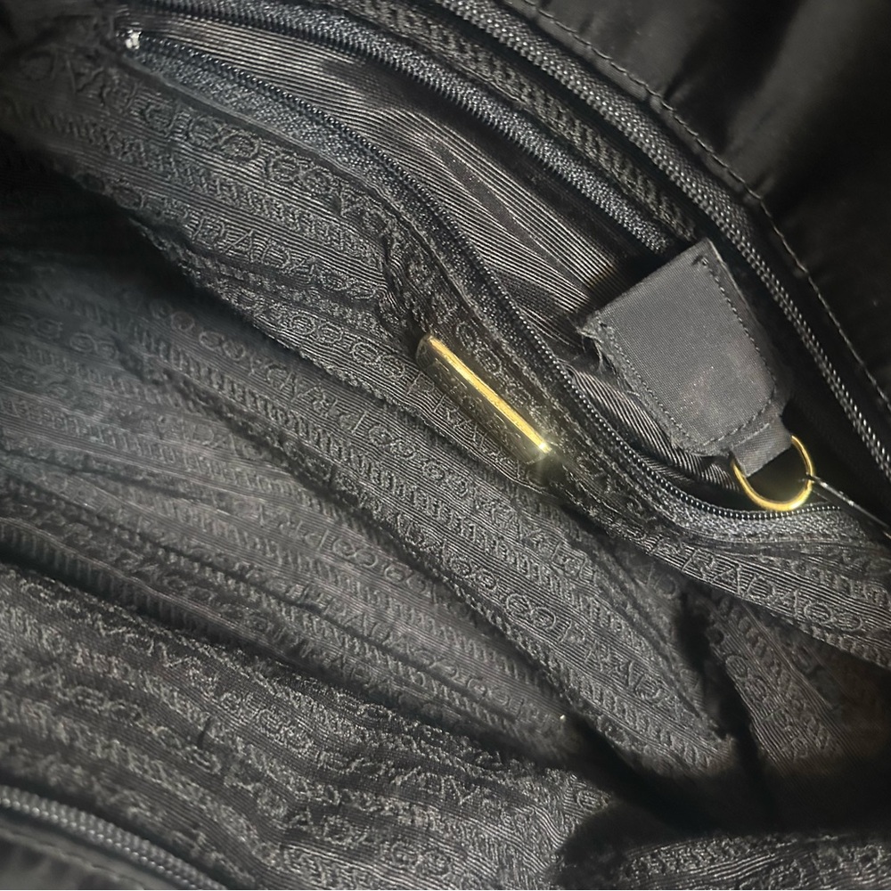 Black and Gold Structured Shoulder Bag with Chain Straps - Picture 11 of 12